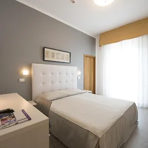 Hotel Iride &, Cesenatico